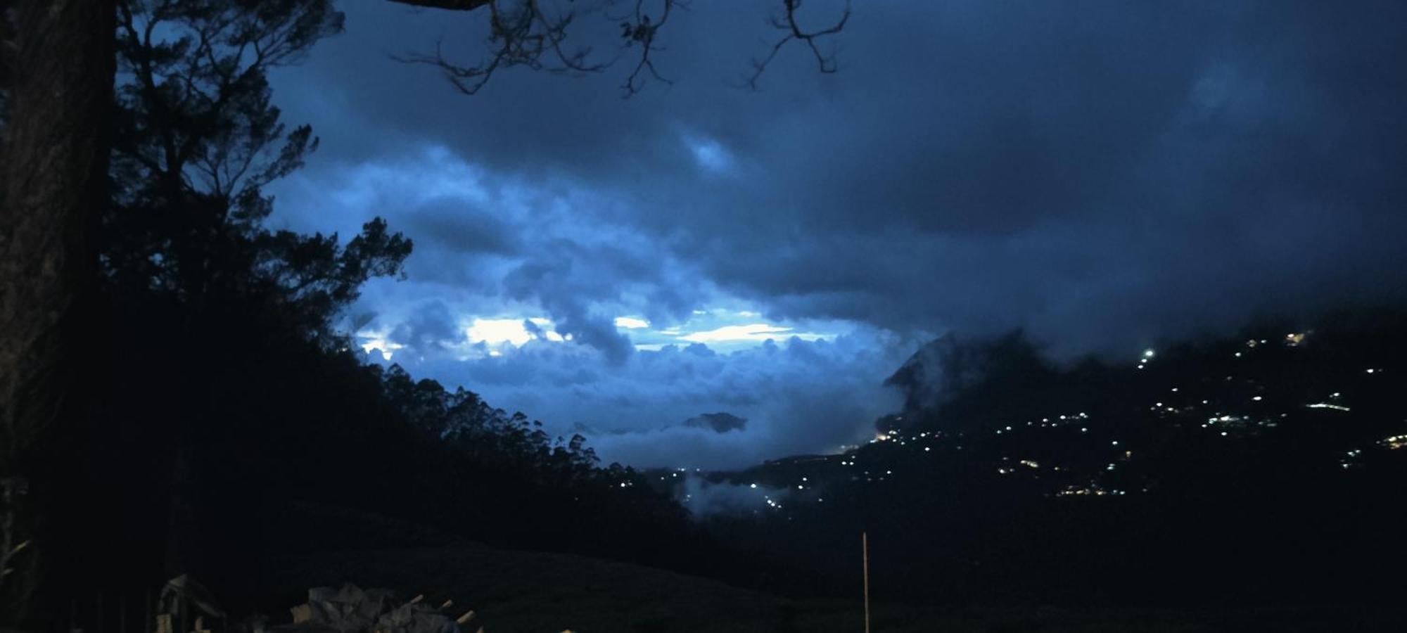 Beauty Spot Munnar Hotel Bagian luar foto